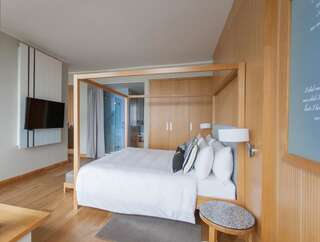 Отель Sopot Marriott Resort & Spa Сопот Люкс с кроватью размера «king-size» и видом на море-3